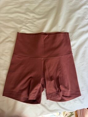 Aritzia Golden Butter Shorts TNA Action